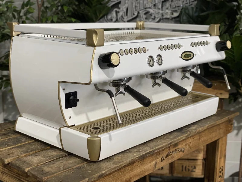 - Pregnant cat delivery room warming boxLa Marzocco GB5 3 Group White & Gold Espresso Coffee Machine