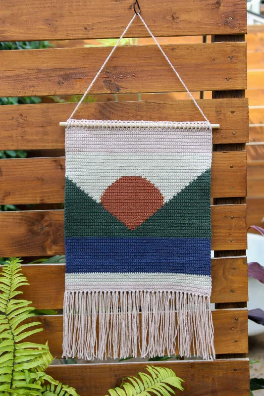 - Postoperative pet anti-licking Elizabethan collarSunset Wall Hanging (Crochet)