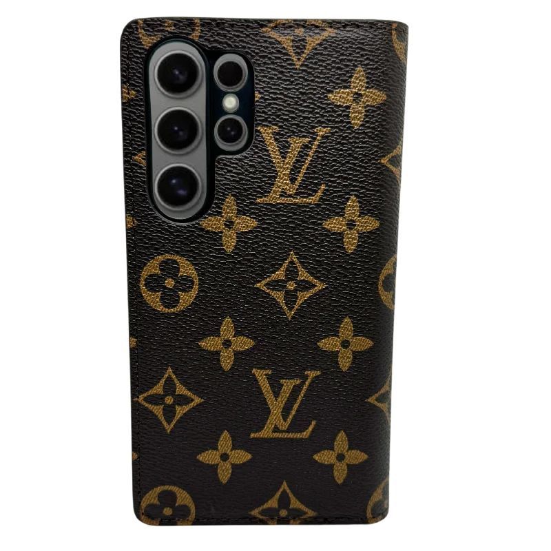 - Pet smart GPS locatorLouis Vuitton Book Case For Samsung S24 Ultra
