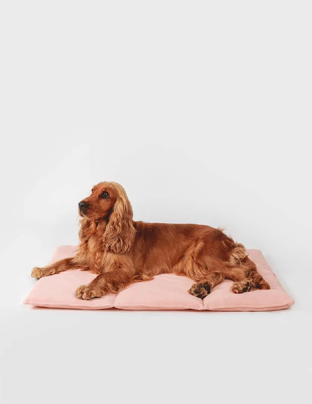 ### Dog accessoriesNomad Bed – Pink